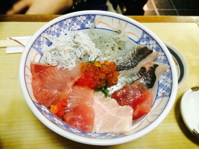 熱海で美味しい海鮮丼！新鮮な海鮮丼が食べられる人気のおすすめ店７選