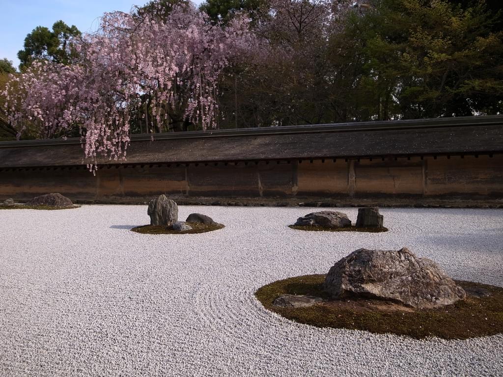 京都・龍安寺の見どころや拝観時間、駐車場などの基本情報
