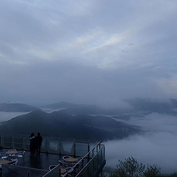 北海道・トマムの雲海テラスで朝カフェ！雲海の発生確率はどのくらい？