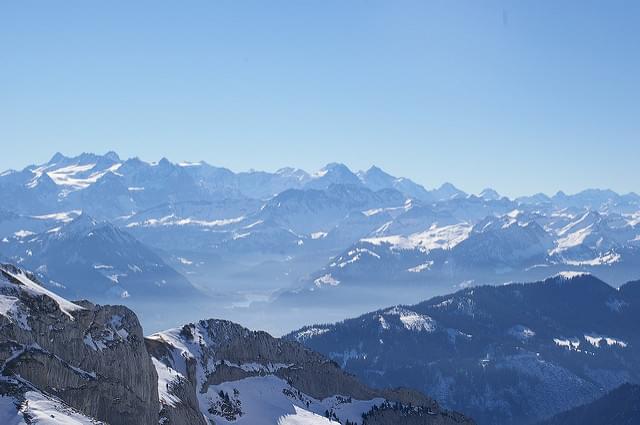ピラトゥス・クルムで絶景観賞！スイスが誇る観光地ルツェルンからちょっと寄り道プラン