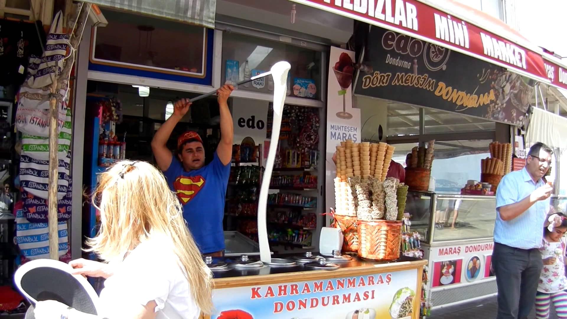 トルコで食べるべきスイーツ！伸びるアイス「ドンドゥルマ」の原料は？種類は？