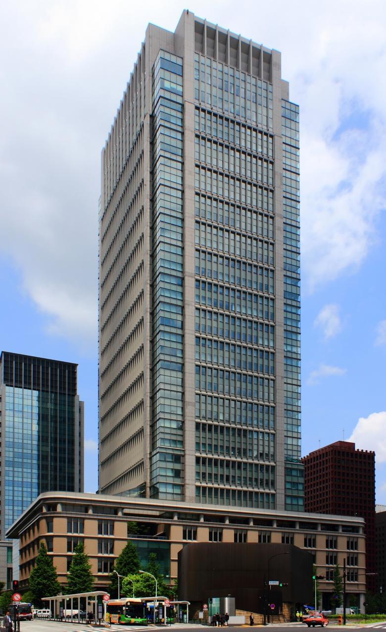 丸ビルと新丸ビルで夜景堪能ディナー!人気店