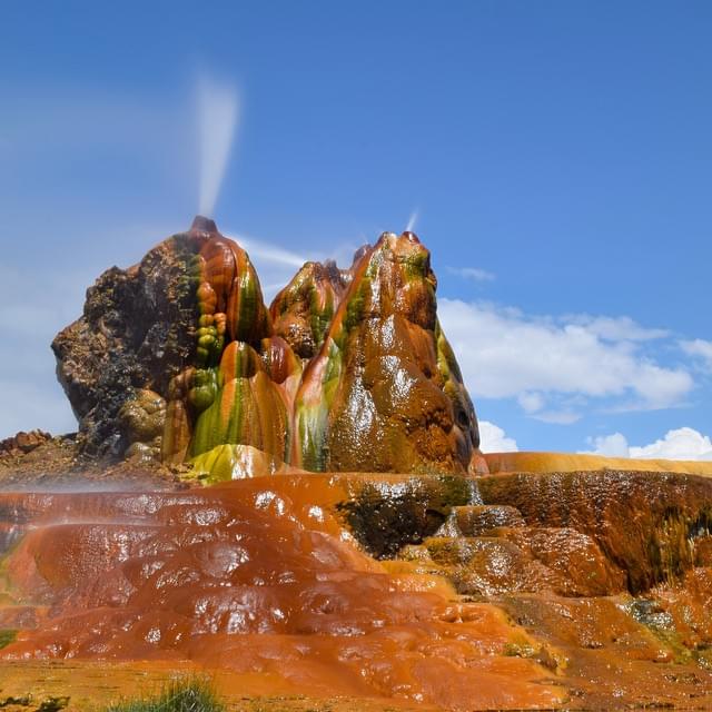 アメリカ・ネバダの噴水塔フライガイザー大解説！砂漠の地で常識を覆す大迫力の間欠泉