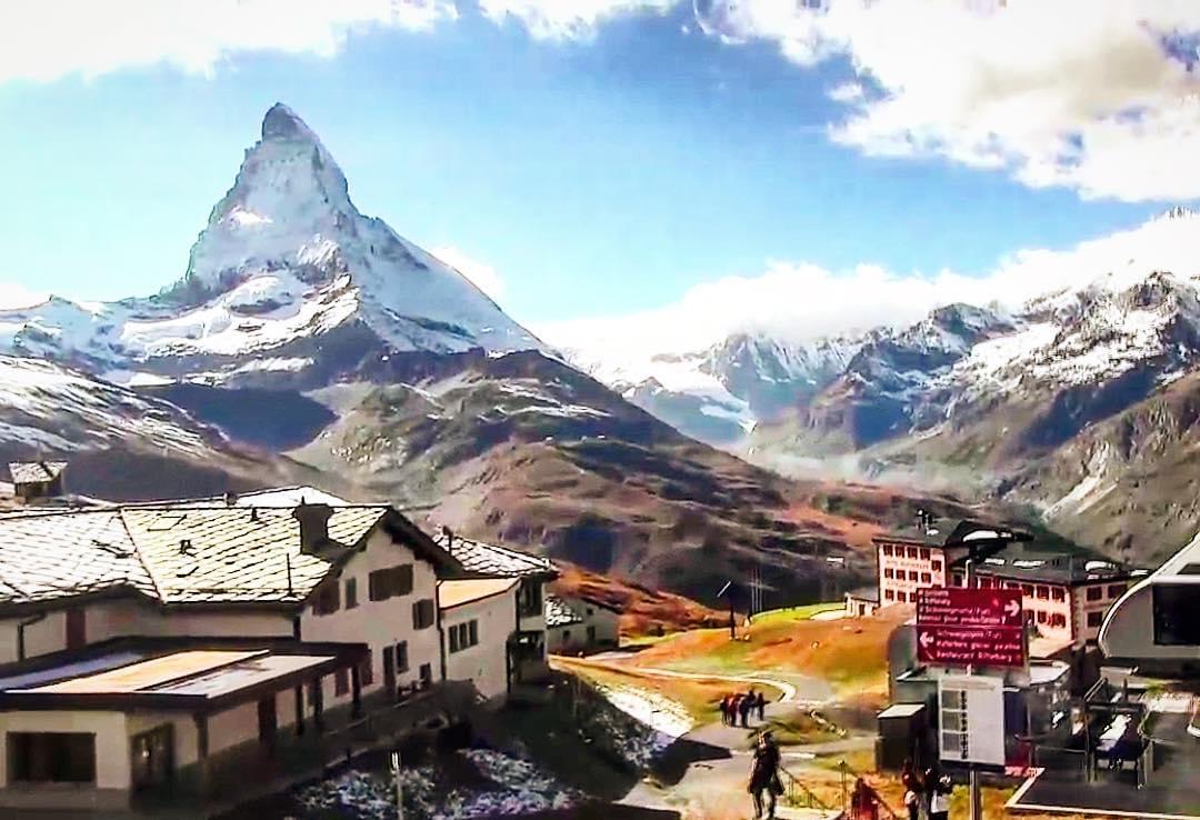 スイス名峰マッターホルンの玄関口！人気山岳リゾート、ツェルマットとは？