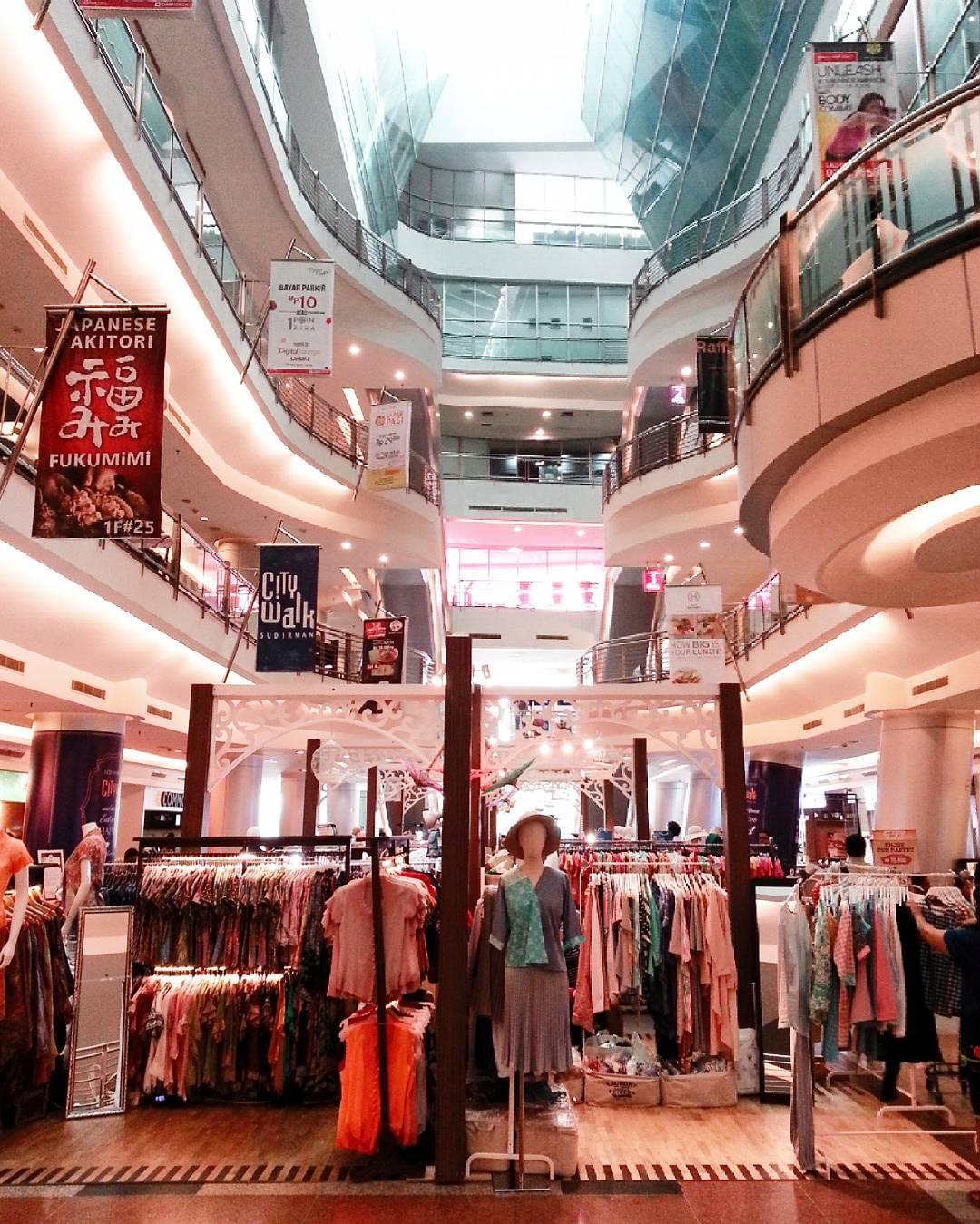 ジャカルタの人気ショッピングモール・シティーウォーク内おすすめ店！買い物もランチも！