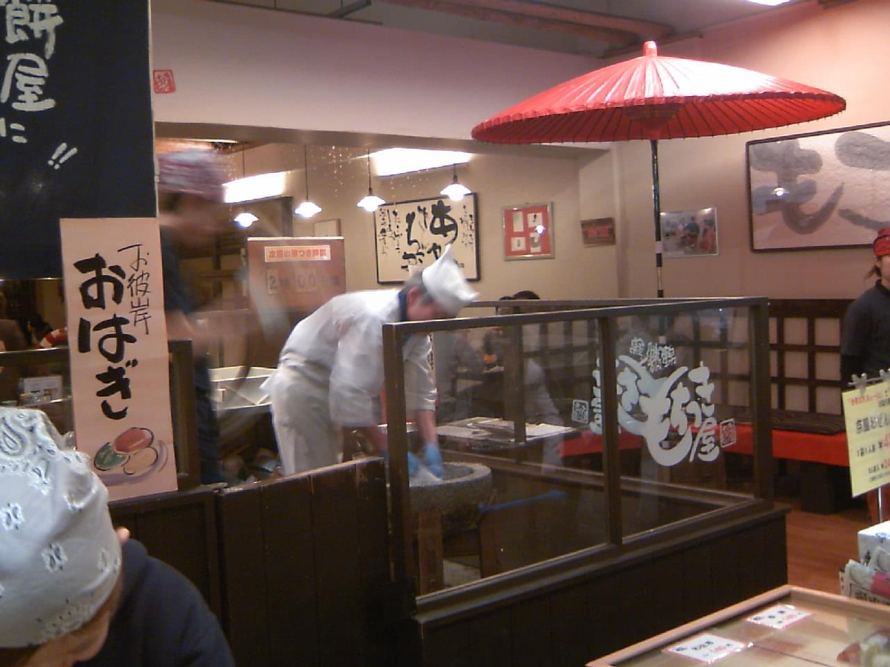 京都の台所、錦市場で楽しく食べ歩きおすすめ店！甘党さんも左党さんもOK！