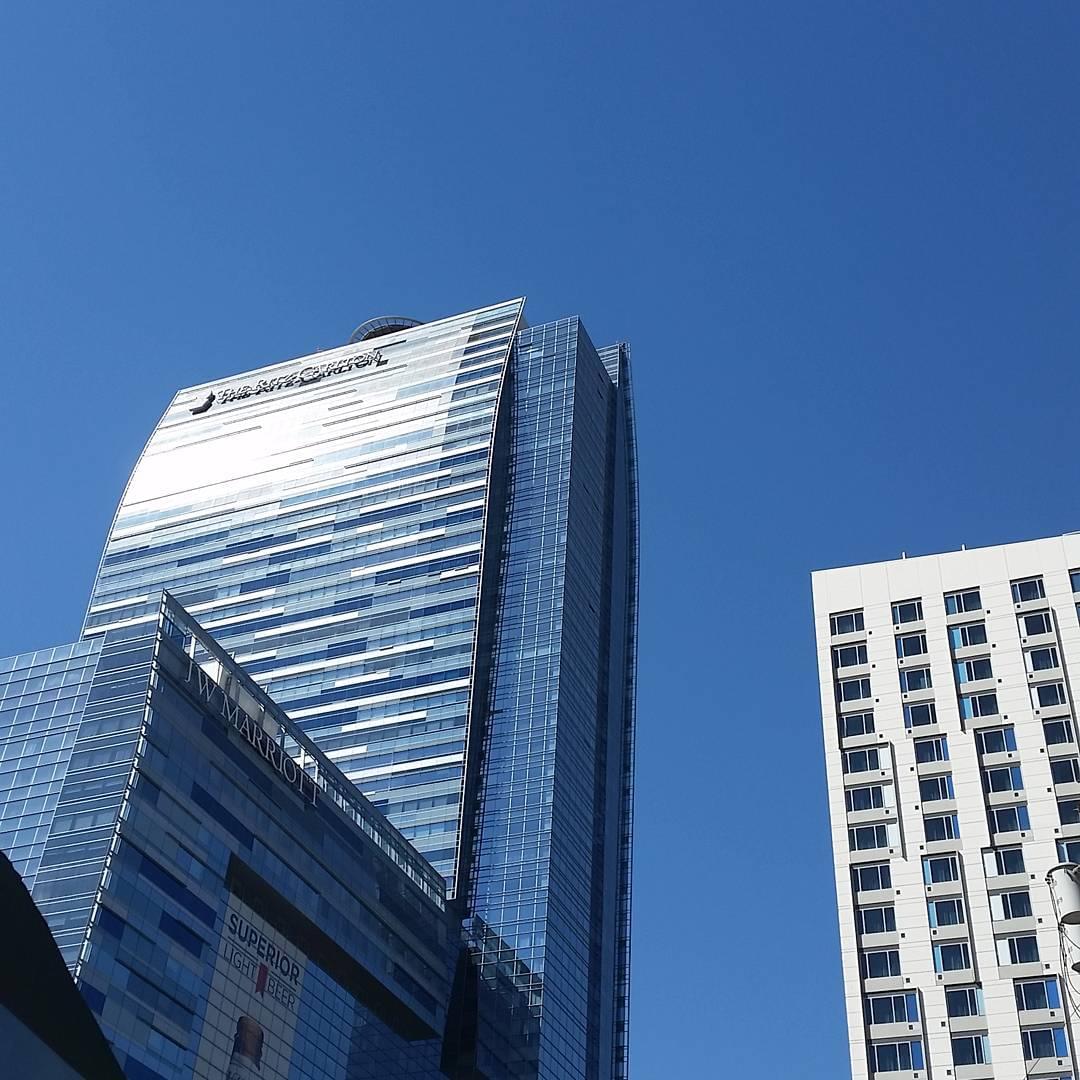 ロサンゼルスの人気スポットL.A.ライブでおすすめのホテル＆レストラン特集