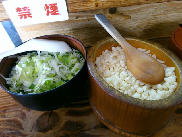 福岡・飯塚で人気の隠れた名店「牛牛うどん」でおいしい肉うどん＆牛丼を！