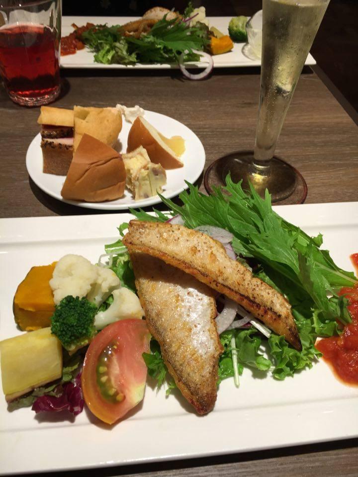 新宿で人気のランチ食べ放題おすすめ店5選！タイ料理にシュラスコも！