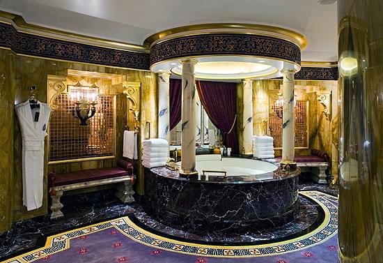 ハネムーンに人気♡憧れの世界最高級ホテルまとめ【モルディブ・フランス・ドバイ】