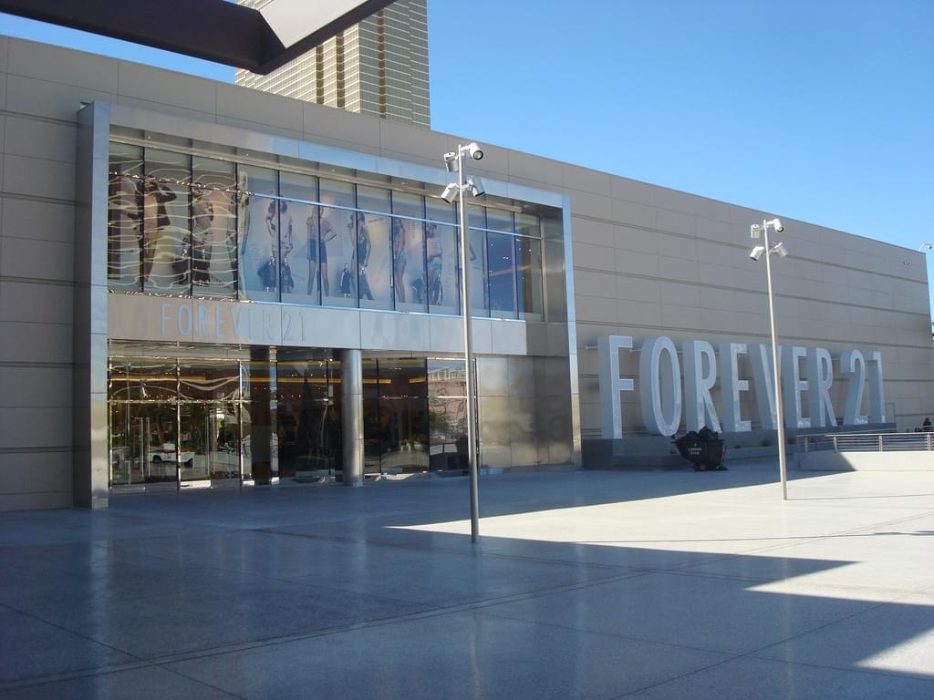 ラスベガスの人気ショッピングモール「ファッション・ショー」でお買い物！靴、ファッション、コスメも可愛い