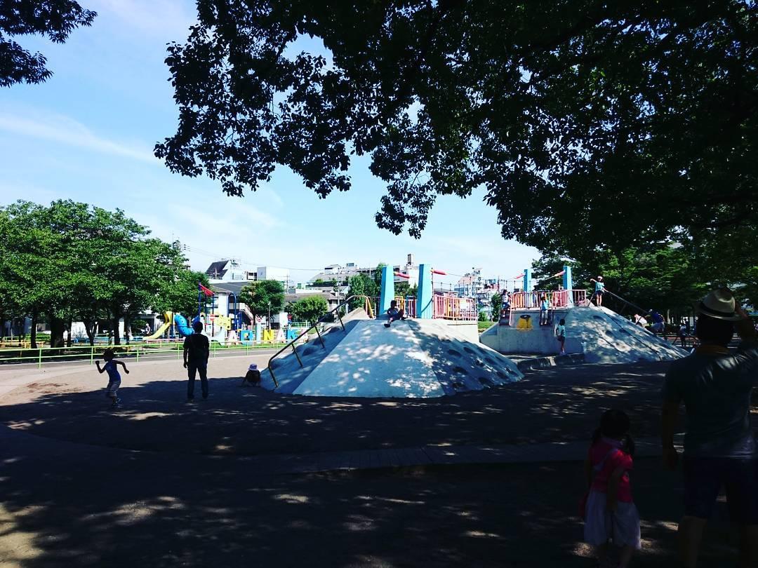 東京・大田区の萩中公園のプールが凄い！遠方からも人が集まる!?