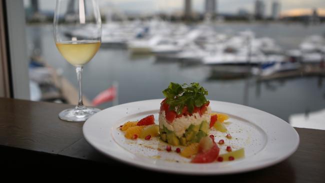 オーストラリアのゴールドコースト「メインビーチ」で美食を堪能