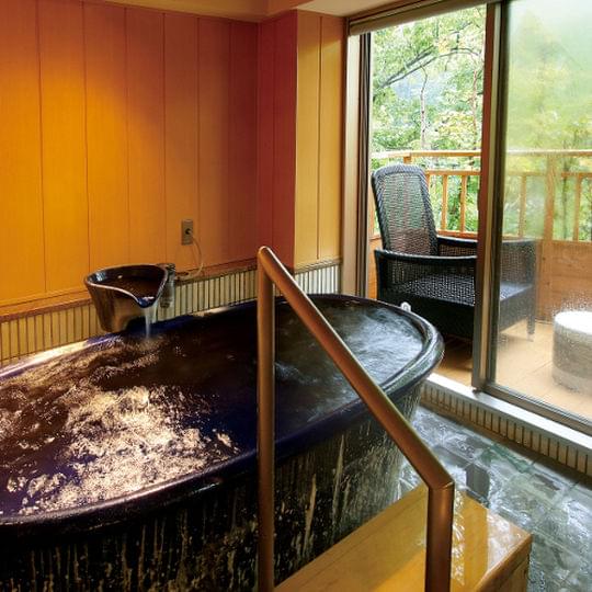秩父・和銅鉱泉ゆの宿「和どう」隠れ家温泉で露天風呂と貸切岩盤浴を楽しむ