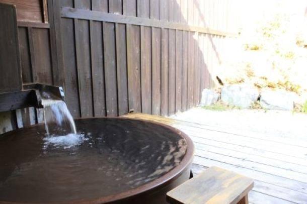 日帰り温泉とは思えない贅沢が味わえる「おがわ温泉花和楽の湯」が人気！