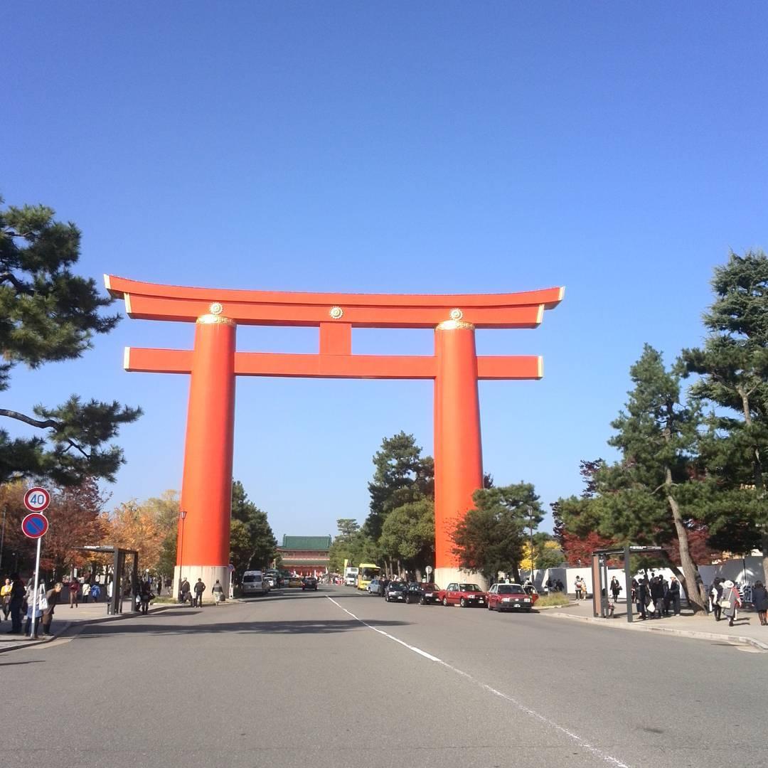 左京区の京都市美術館へ優雅に車でアクセス…駐車場は大丈夫かしら？