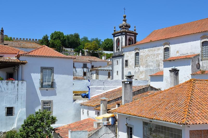 城壁に囲まれた王妃の街、ポルトガル「オビドス」を旅しよう