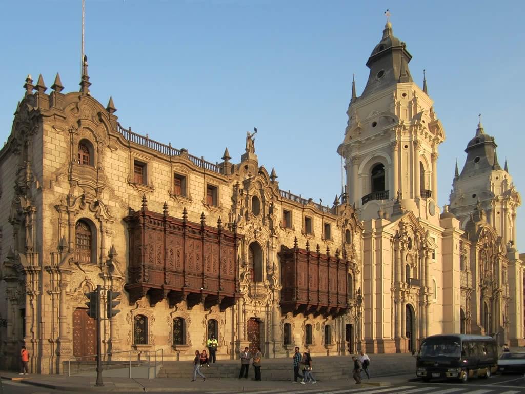 ペルー・リマ旅行でコロニアル建築を観光！歴史的建造物８選