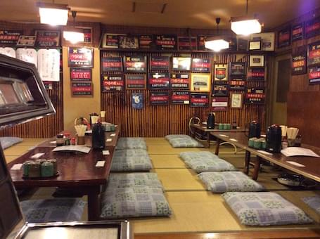 嵐の5人がテレビ番組で訪れた東京のレストラン！隠れた名店・グルメ旅行！