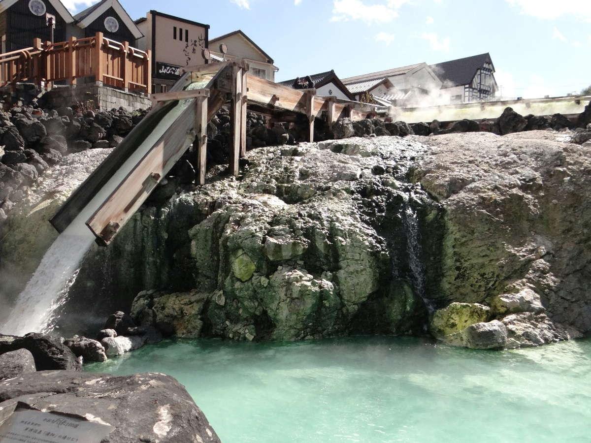 草津温泉「ちょいな三湯めぐり手形」で日帰り温泉と湯けむり散策を楽しもう！