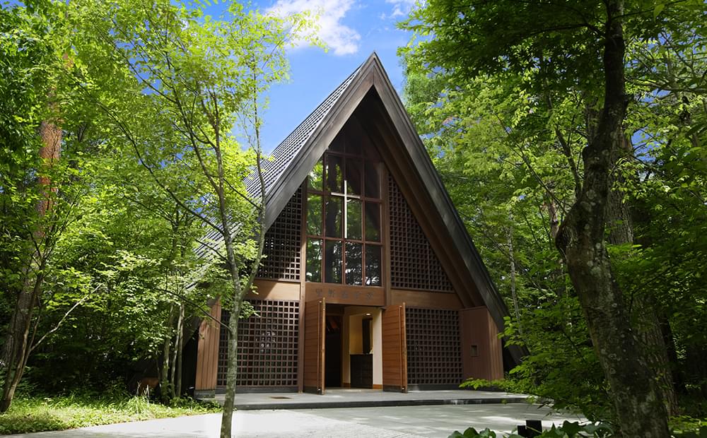 軽井沢で訪れたい！素敵な森の中の教会！観光もOK！