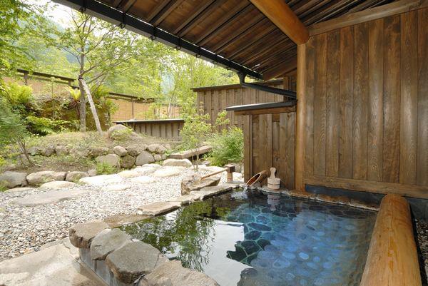 奥飛騨温泉郷・福地温泉でみつけた古民家再生の旅館3選！大自然と趣のある囲炉裏が魅力！