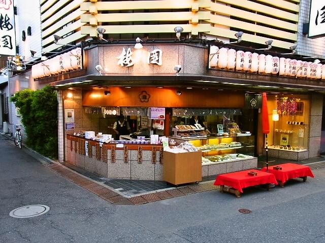 浅草でおすすめのカフェ3選！おいしいお菓子に舌鼓！TX駅近く！