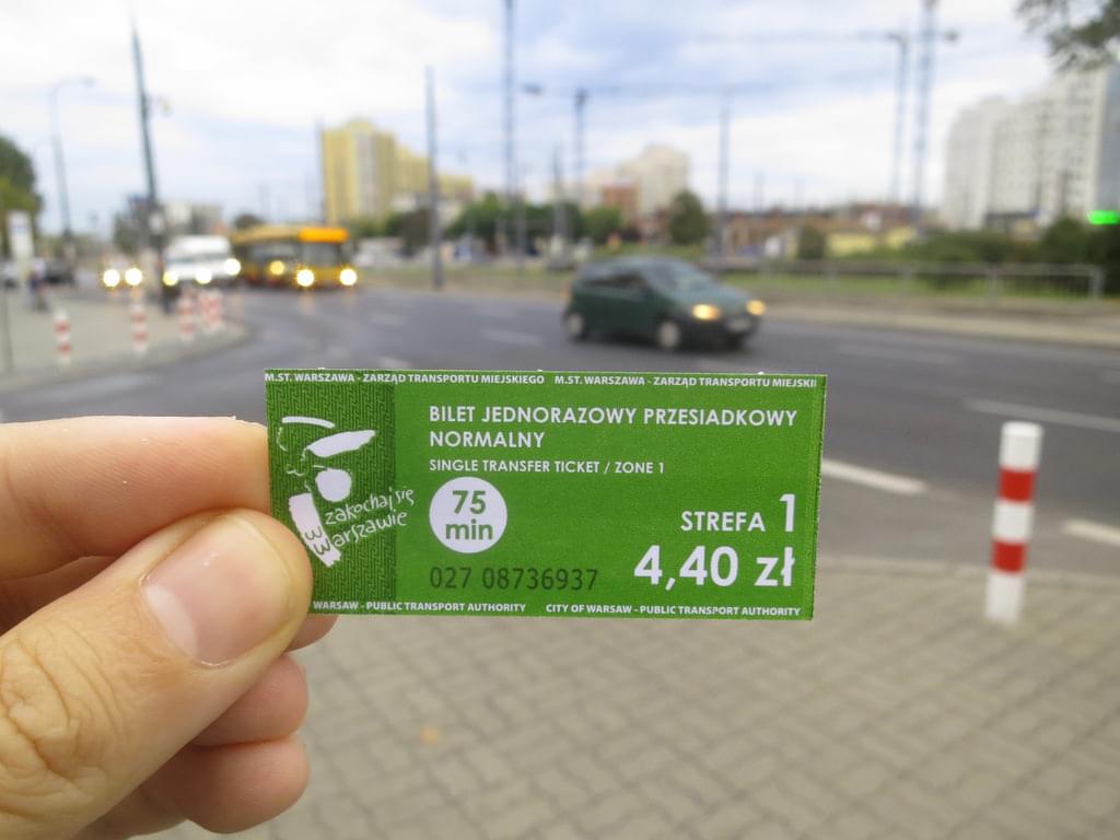 ポーランド基本情報 【交通手段編】～ポーランドの交通費は安い！～