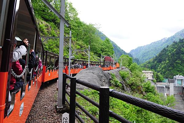 富山に女子旅！感動の絶景と癒し体験で日常から解き放たれるおすすめスポット15選