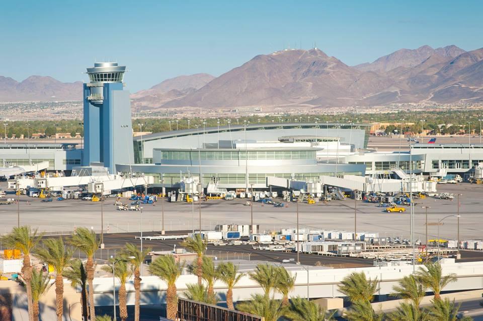 ラスベガス・マッカラン国際空港(LAS)完全ガイド！市内へのアクセスと空港での過ごし方まとめ！