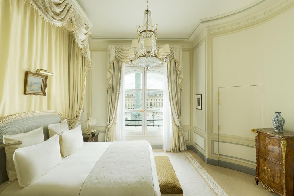 パリ観光でラグジュアリーな滞在ができるホテルおすすめ15選