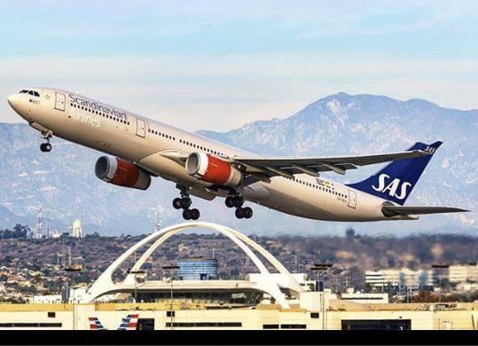 ロサンゼルス国際空港(LAX)完全ガイド！市内へのアクセスと空港での過ごし方まとめ！