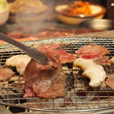 焼き肉チェーン店人気ランキング10！食べ放題も！おすすめのお店の特徴とメニュー紹介！