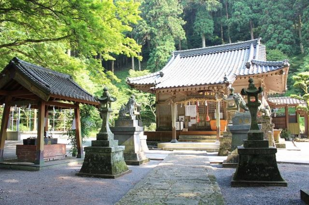 長崎で訪れたい神社TOP20！パワースポットや御朱印めぐり、観光名所満載