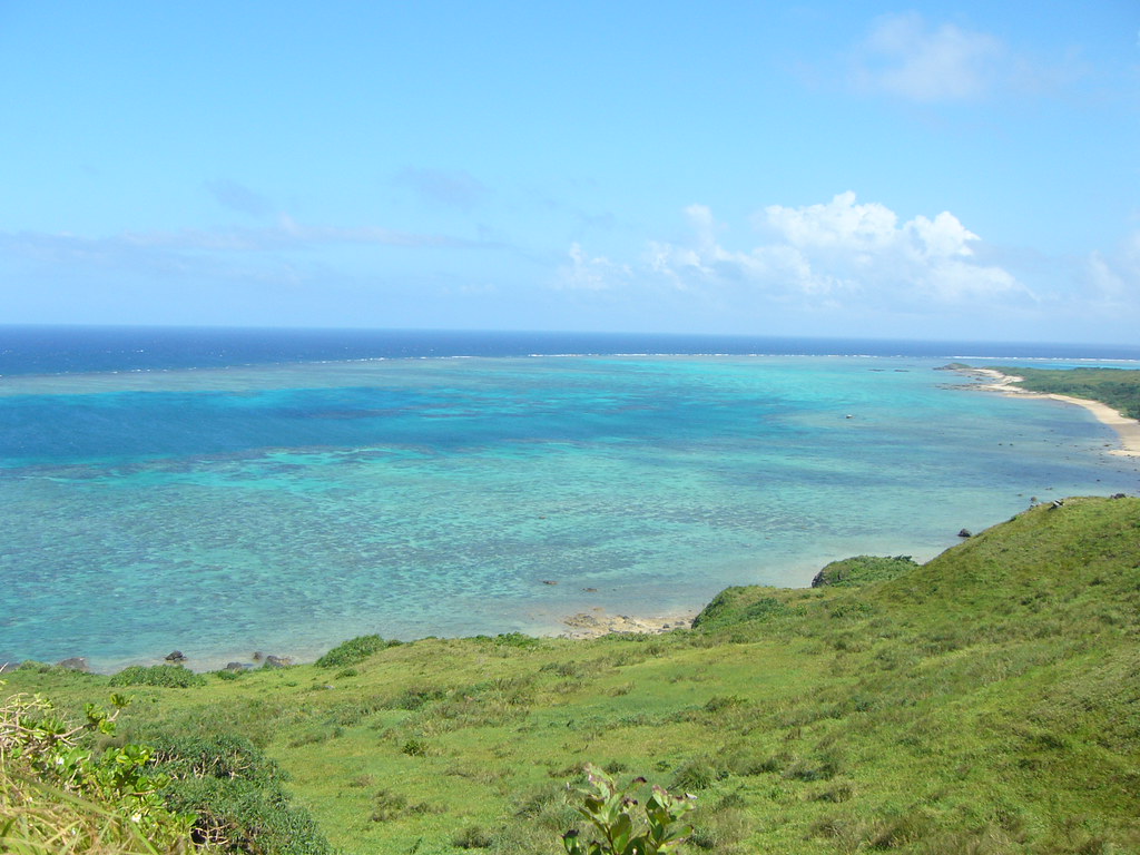 沖縄でおすすめのパラセーリングランキングTOP12！綺麗な海を眺めながら空旅を楽しもう！