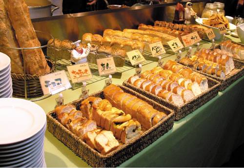 梅田で食べられるパン食べ放題ディナー13選！素敵なお店を見つけましょう