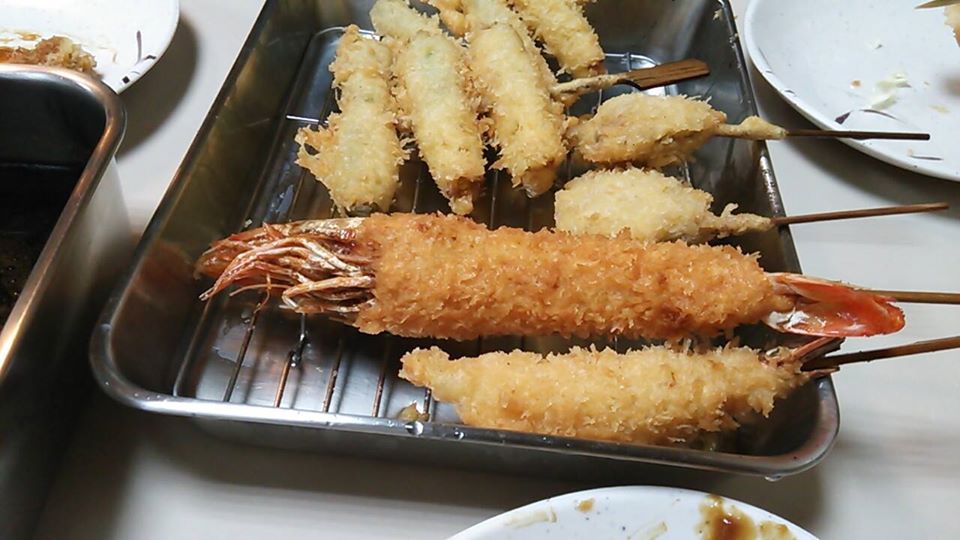 大阪の人気でお安い串カツ屋TOP20！おすすめの食べ方もご紹介