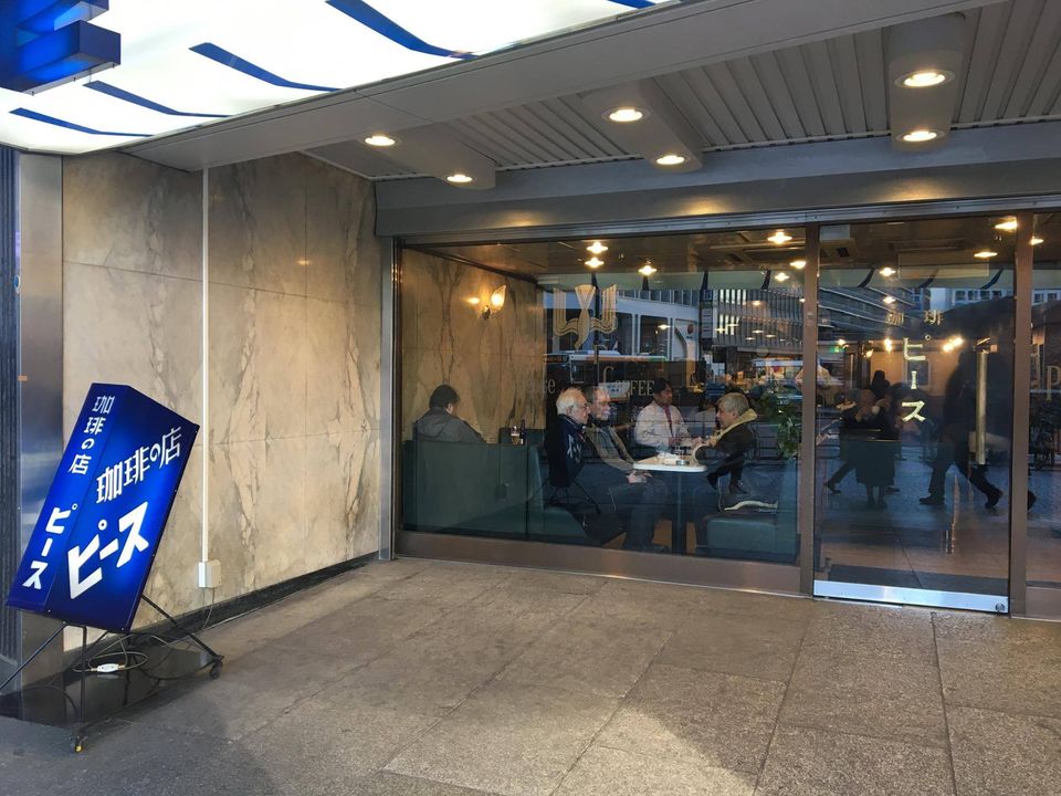新宿駅西口のおすすめカフェ10選！人気メニューもご紹介